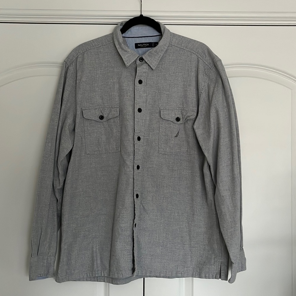 Men’s Nautica Button Down Shirt
